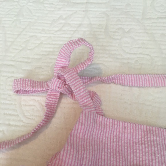 12-18m (4/$20) Seersucker Sunsuit of Ruffles by MudPie - Picture 4 of 7